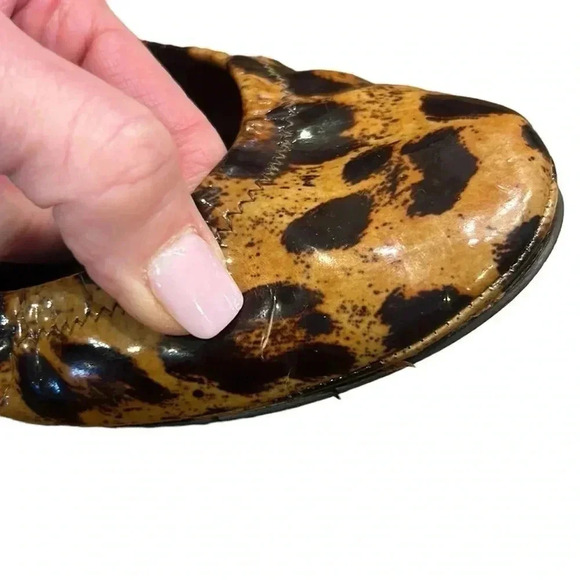 Tory Burch Eddie Patent Leather Leopard Animal Print Ballet Flats Women’s 7.5 - Picture 8 of 10